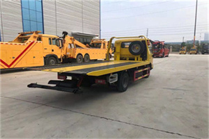 万年非事故拖车